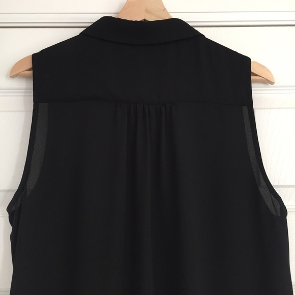 Long Sleeveless Blouse - Picture 7 of 9